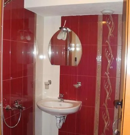 Guest house дамянова къща *